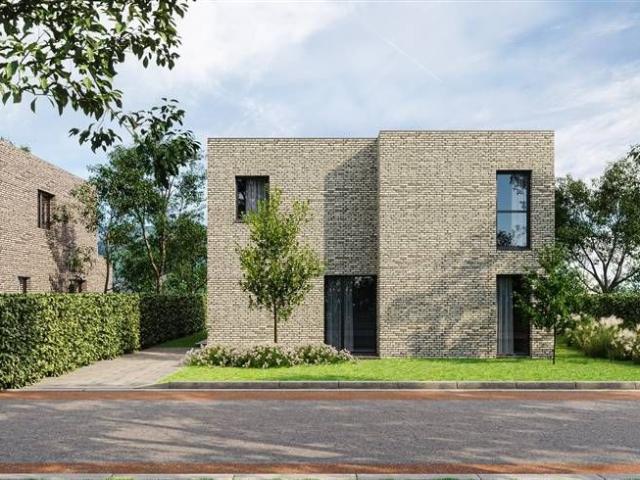 MODERNE VRIJSTAANDE NIEUWBOUWWONING OP ZEER CENTRALE DOCH RU