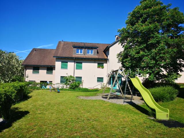 Moderne Wohnung an ruhiger Lage