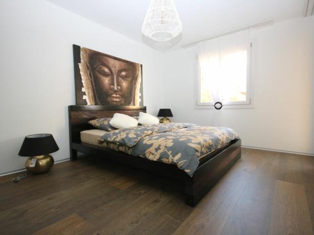 Moderne Wohnung in gepflegter Überbauung mit zwei Balkone!
