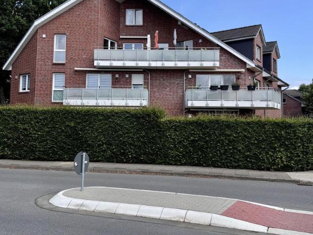 Moderne Wohnung in Halstenbek inkl 2 TG Stellplätzen