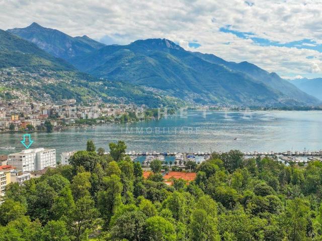 Moderne Wohnung in privilegierter Lage direkt am See