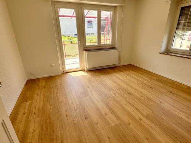 Moderne Wohnung mit grosser Mansarde in Wohnbaugenossenschaft