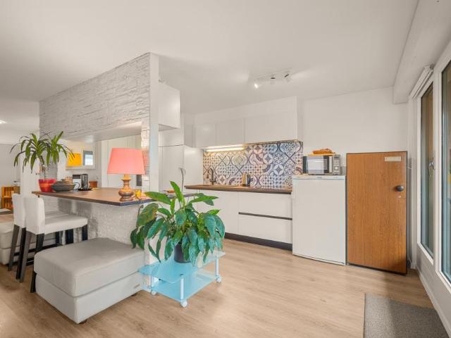 MODERNE WOHNUNG MIT 3 BALKONEN