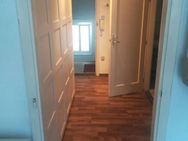 Moderne 1 Zimmer Wohnung mit Einbauküche und Personenaufzug Urbanes Wohnen im Herzen von Wien