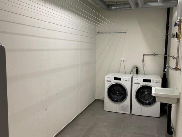 Moderne 2.5 Zimmer Attikawohnung in Liestal mit grosser Terrasse