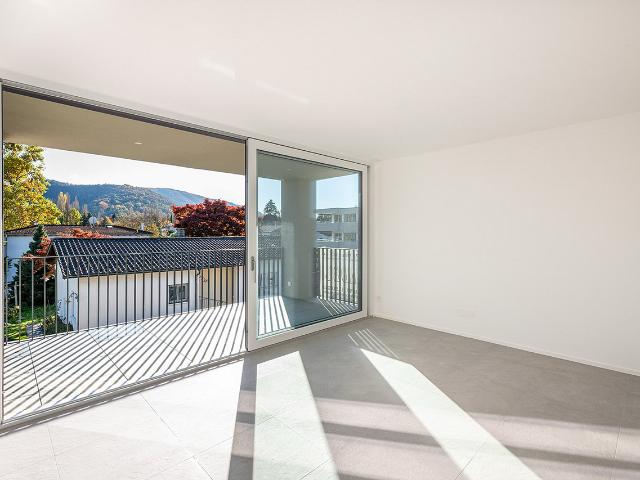 Moderne 2.5 Zimmer Dachwohnung in Magliaso