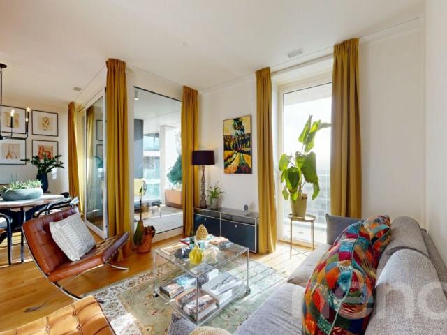 Moderne 2.5 Zimmer Wohnung mit Skyline Flair und Weitsicht