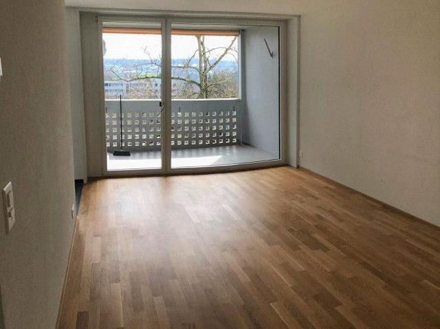 Moderne 2.5 ZW à 67m² im 14. OG mit Aussicht & Lift