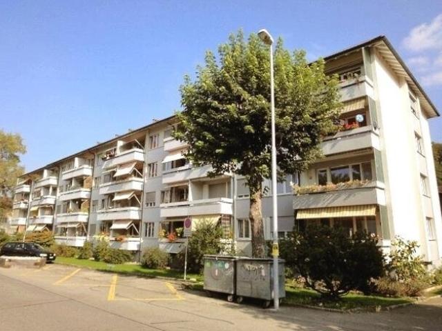 Moderne 2.5 ZW im DG / 4. OG à 51 m²