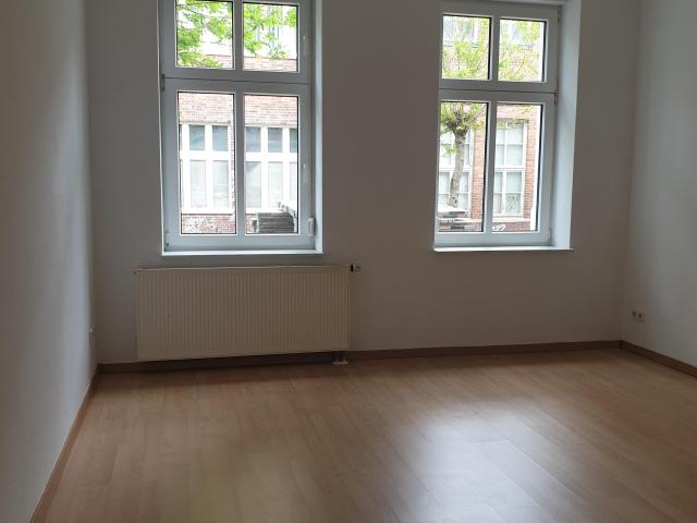 moderne 2 Raumwohnung EG mit Balkon in ruhiger, aber zentrumsnaher Lage von 14712 Rathenow Geschwister Scholl Str. zu vermieten