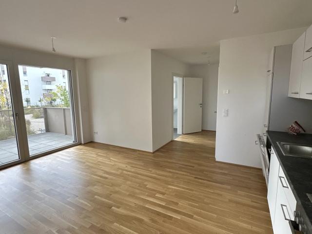 Moderne 2 Zi Wohnung mit Balkon nahe U1