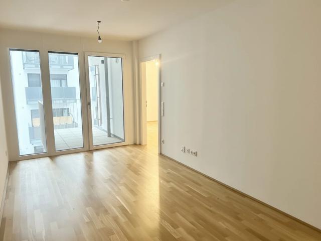 Moderne 2 Zi Wohnung mit Balkon nahe U1 Kagraner Platz