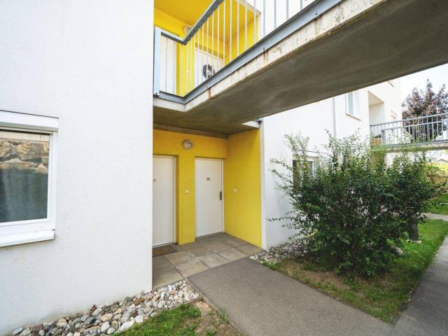 Moderne 2 Zimmer Gartenwohnung mit Terrasse und Eigengarten in Loosdorf