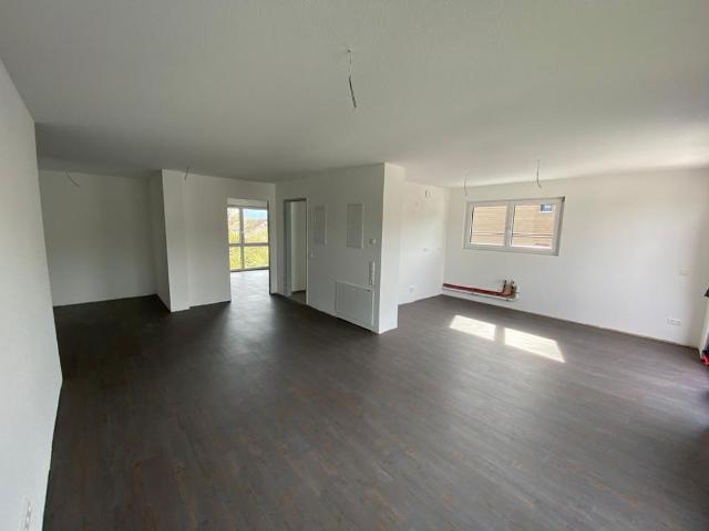 Moderne 2 Zimmer Wohnung im Erdgeschoss mit Balkon
