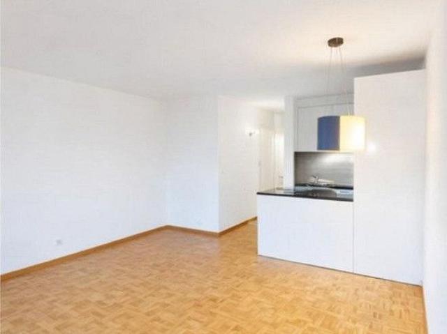 moderne 2 Zimmer Wohnung mit Balkon