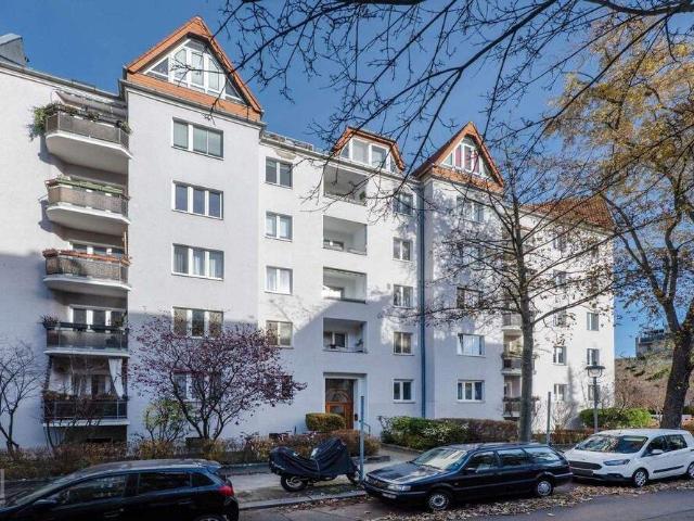 Moderne 2 Zimmer Wohnung mit Balkon und Aufzug in ruhiger Zentrumslage von Berlin Steglitz
