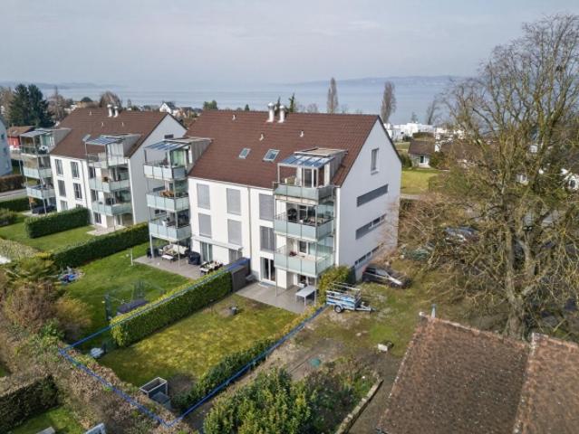 Moderne 3.5 Zimmer Gartenwohnung an sonniger Lage und Seenähe