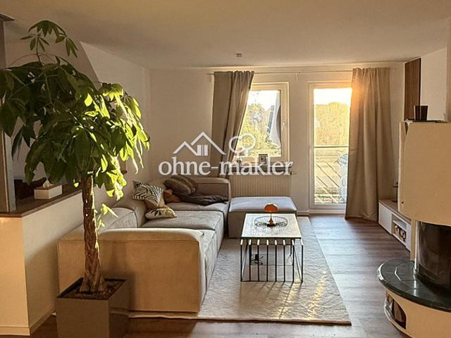 Moderne 3,5 Zimmer Maisonette Wohnung inkl. TG Stellplatz, Kaminofen, EBK und 2 Balkone