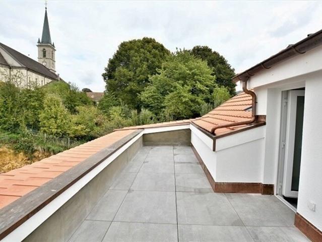 Moderne 3,5 Zimmer Wohnung im Zentrum des Dorfes Courgenay