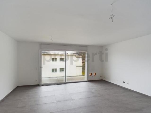 Moderne 3.5 Zimmer Wohnung in Caslano