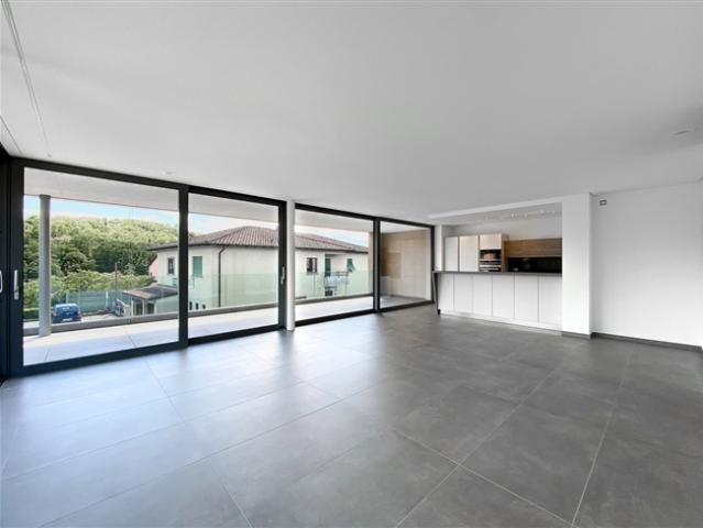 Moderne 3,5 Zimmer Wohnung in Comano