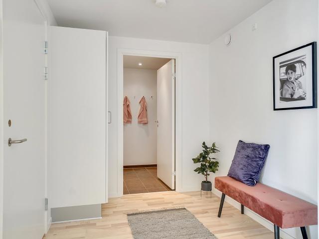 Moderne 3 værelses lejlighed i centralt Valby