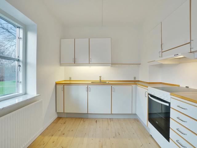 Moderne 3 værelses lejlighed tæt på Slotssøen, Hillerød