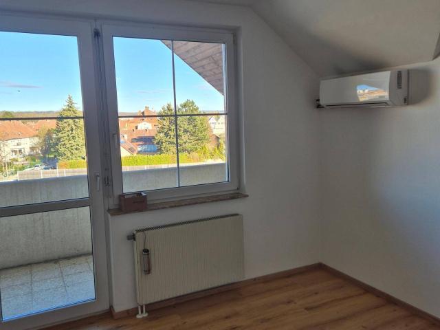 Moderne 3 Zimmer Neubau Wohnung mit Balkon inkl wunderschönen Ausblich + Tiefgarage + neue Einbauküche inkl Geräte