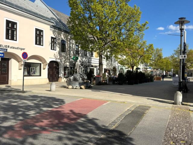 Moderne 3 Zimmer DG Wohnung mit XXL Terrasse im Zentrum von Wolkersdorf – nur 25 Min in die Wiener Innenstadt!