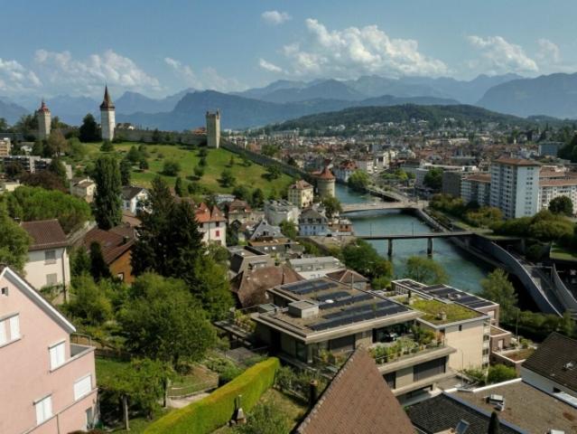 Moderne 3½ Zimmer Wohnung mit Option auf 4½ Zimmer und schöner Aussicht über Luzern