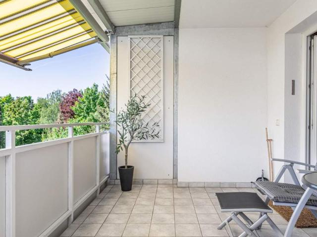 Moderne 3 Zimmer Wohnung mit Loggia ins Grüne
