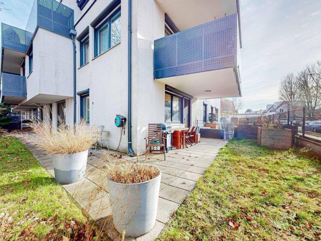 MODERNE 3 ZIMMERWOHNUNG MIT GARTEN, TERRASSE & 2 KFZ STELLPLÄTZEN