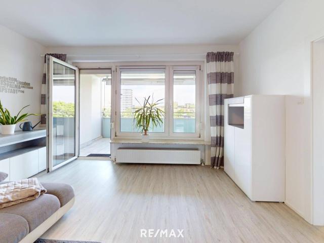 Moderne 3 Zimmerwohnung mit großer Loggia