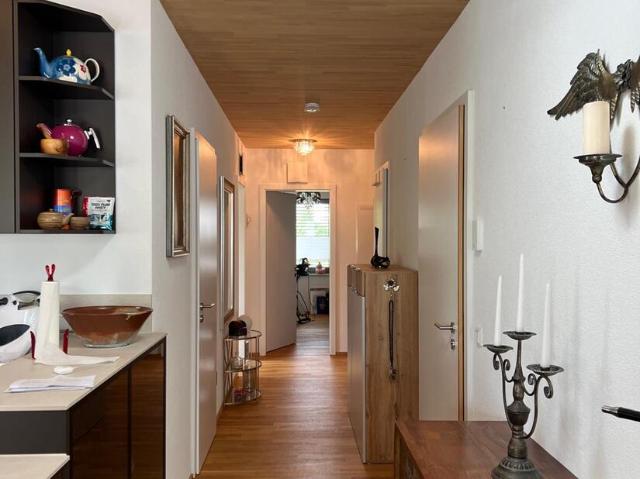 Moderne, barrierenarme 4 1/2 Zimmer Wohnung mit gehobener Ausstattung!