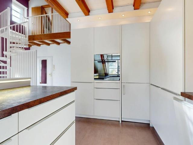 moderne 4.5 Zimmer Maisonettewohnung mit Garten