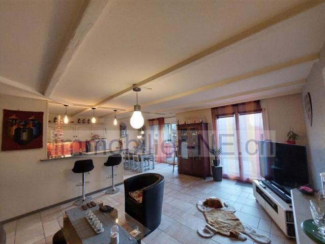 Moderne 4,5 Zimmer Wohnung mit Garten