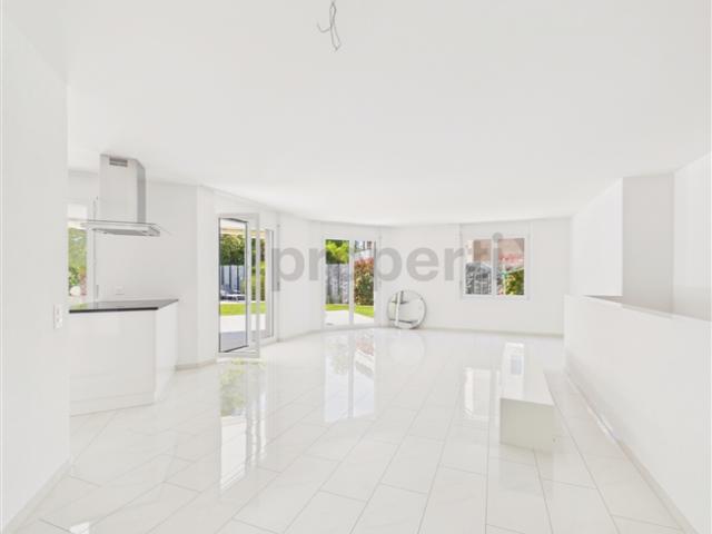 Moderne 4.5 Zimmer Wohnung mit Lift und Keller, Eglisau