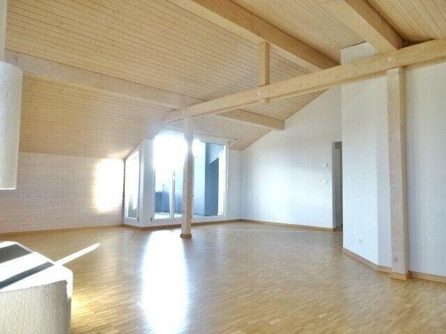 Moderne 4.5 ZW à 120 m2 im DG mit Terrasse | dreamo. Ch