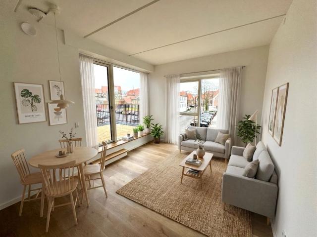 Moderne 4 værelses lejlighed i centralt Hjørring