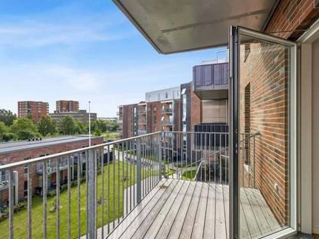 Moderne 4 værelses lejlighed i Randers NØ
