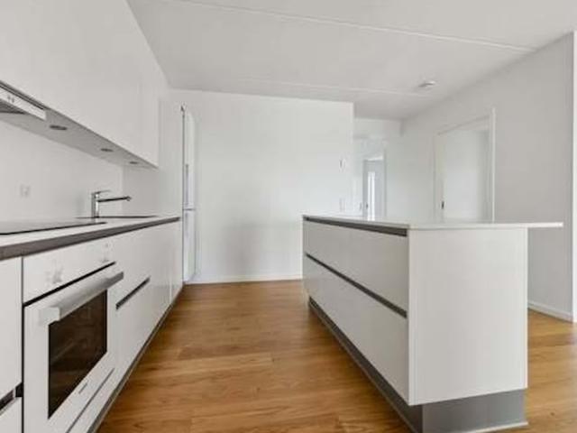 Moderne 4 værelses lejlighed i Randers NØ