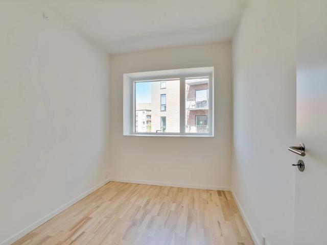 Moderne 4 værelses lejlighed i Valby