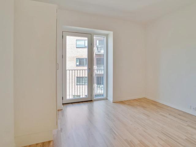 Moderne 4 værelses lejlighed i Valby