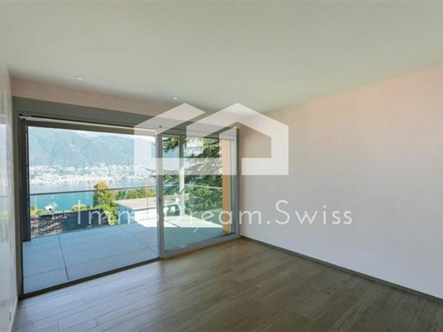 Moderne 4 ½ Zi. Eigentumswohnung, im Dachgeschoss, mit traumhafter Aussicht auf See und Bergwelt