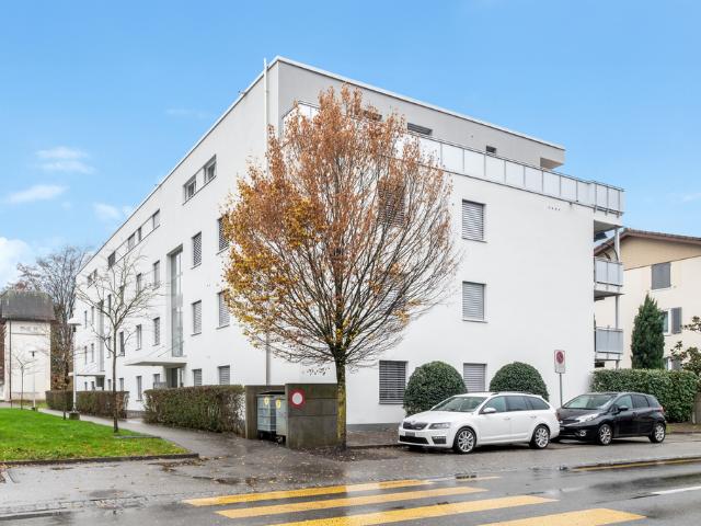 Moderne 5.5 Zimmerwohnung mit Top Anbindung und Komfort!