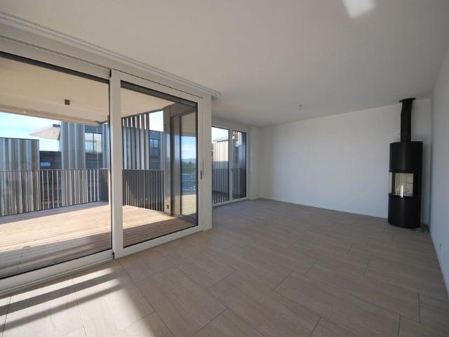 Moderne 5.5 Zimmerwohnung im Erdgeschoss in ruhigem Quartier