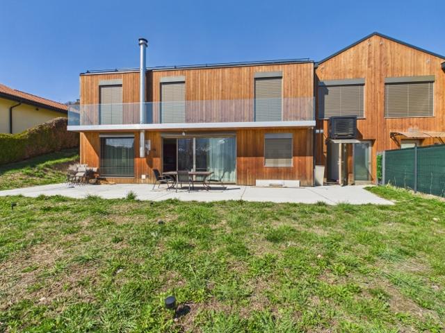 Moderne 5.5 pièces maison mitoyenne avec parking, Lens