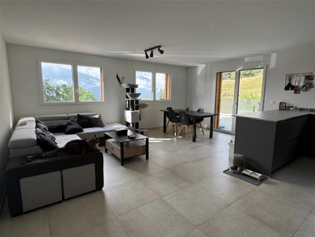 Modernes 4 Zimmer Apartment mit Panoramablick in Ayent