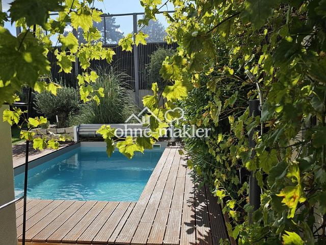 Modernes 6 Zi EFH mit Pool, Sauna und Gartenidylle Am Waldrand von Mainz Lerchenberg