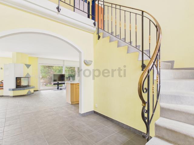 Modernes 6.5 Zimmer Einfamilienhaus mit Balkon, Widnau